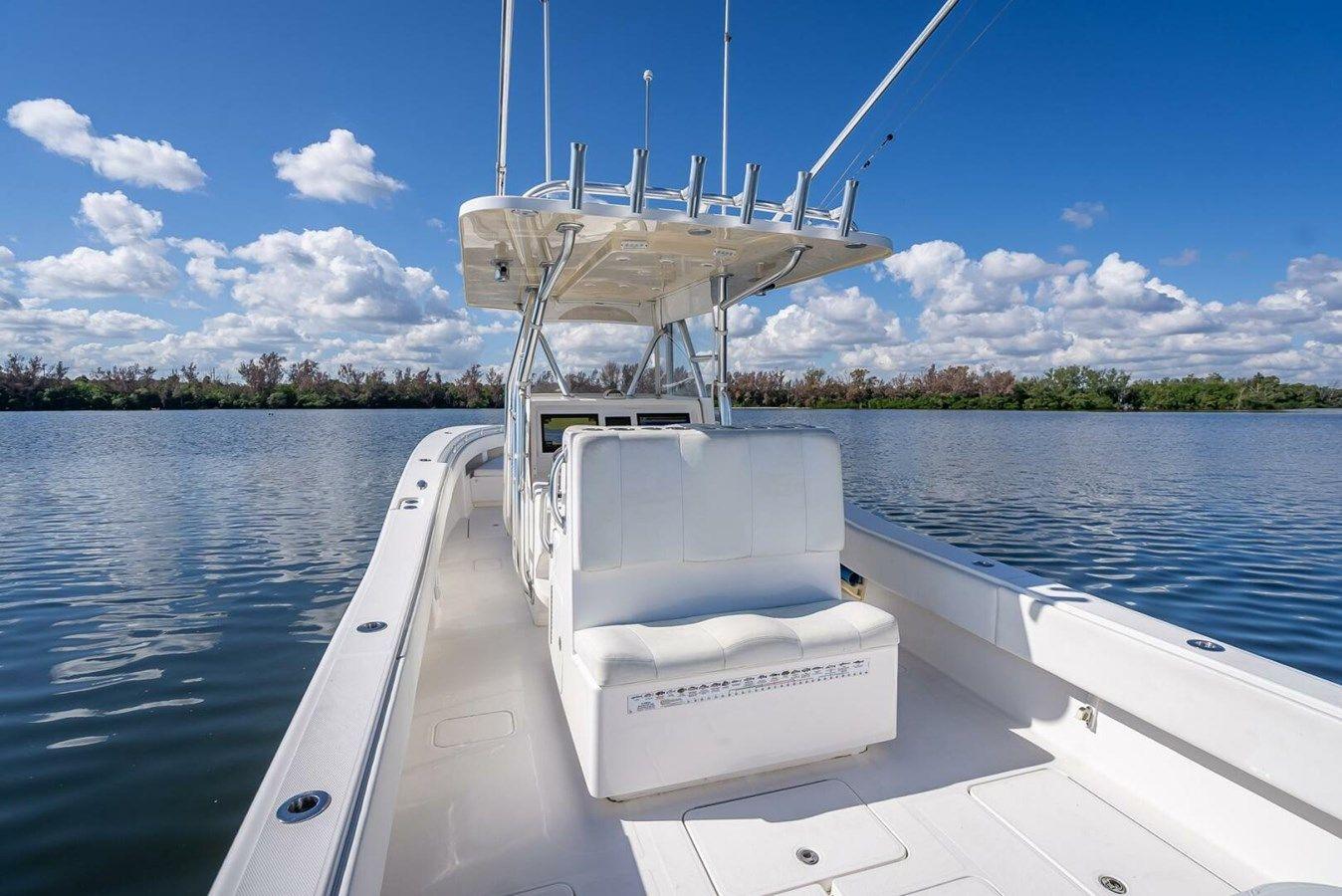 Buy a yacht Invincible