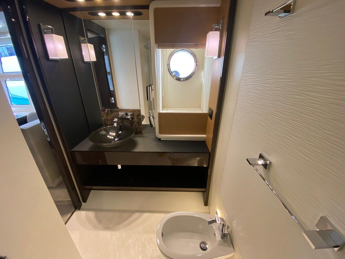 10009846 - Azimut Yachts yacht sale