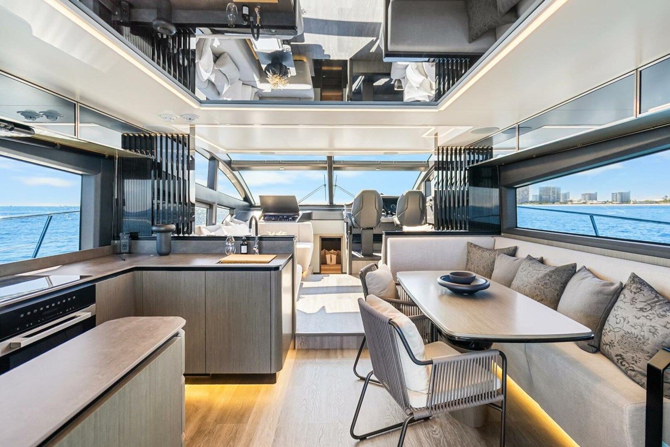 Buy a yacht 63 Indulgence 63