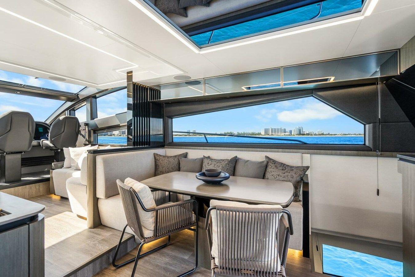 Buy a yacht 63 Indulgence - PEARL YACHTS