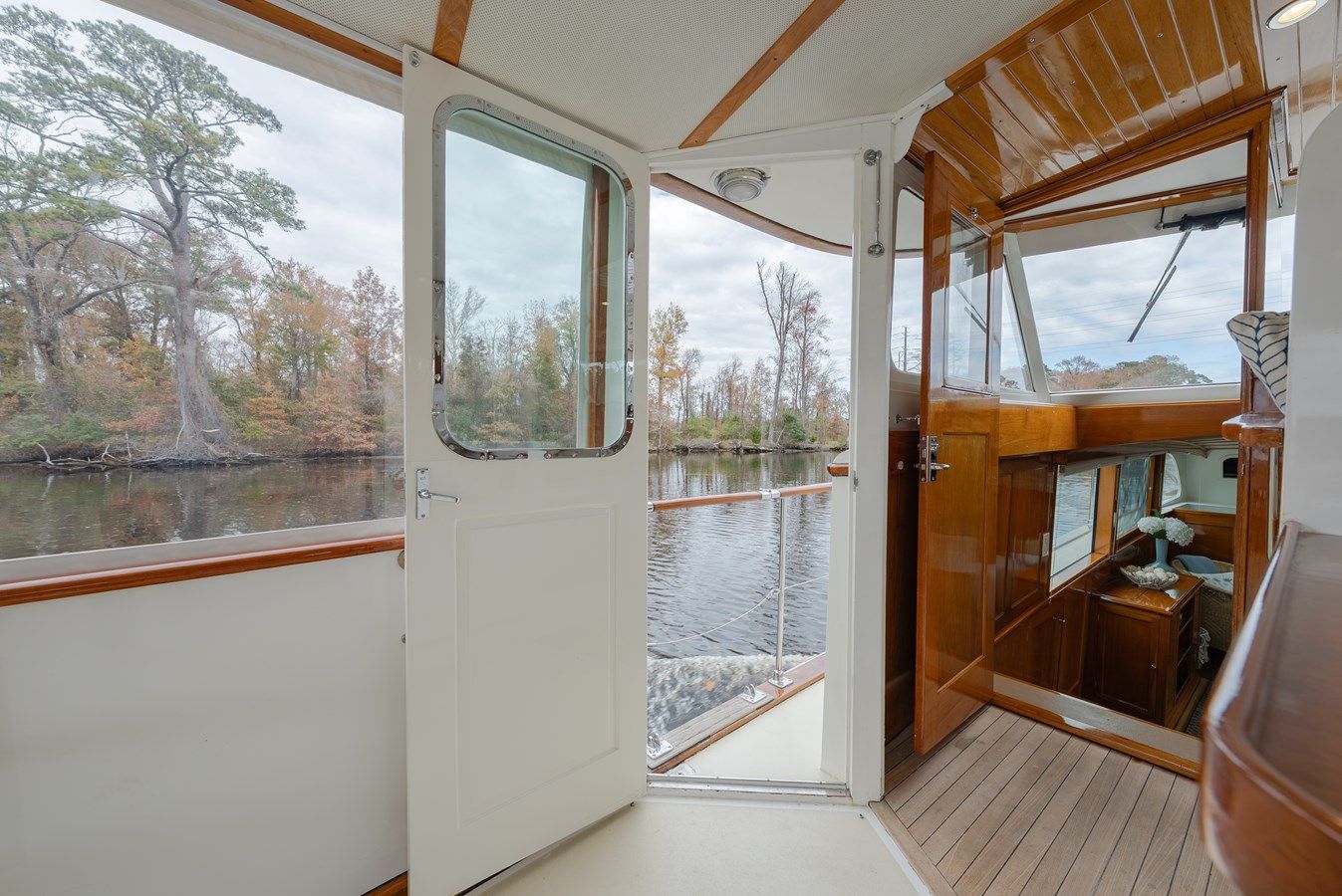 the best price on SOMERSET - TRUMPY