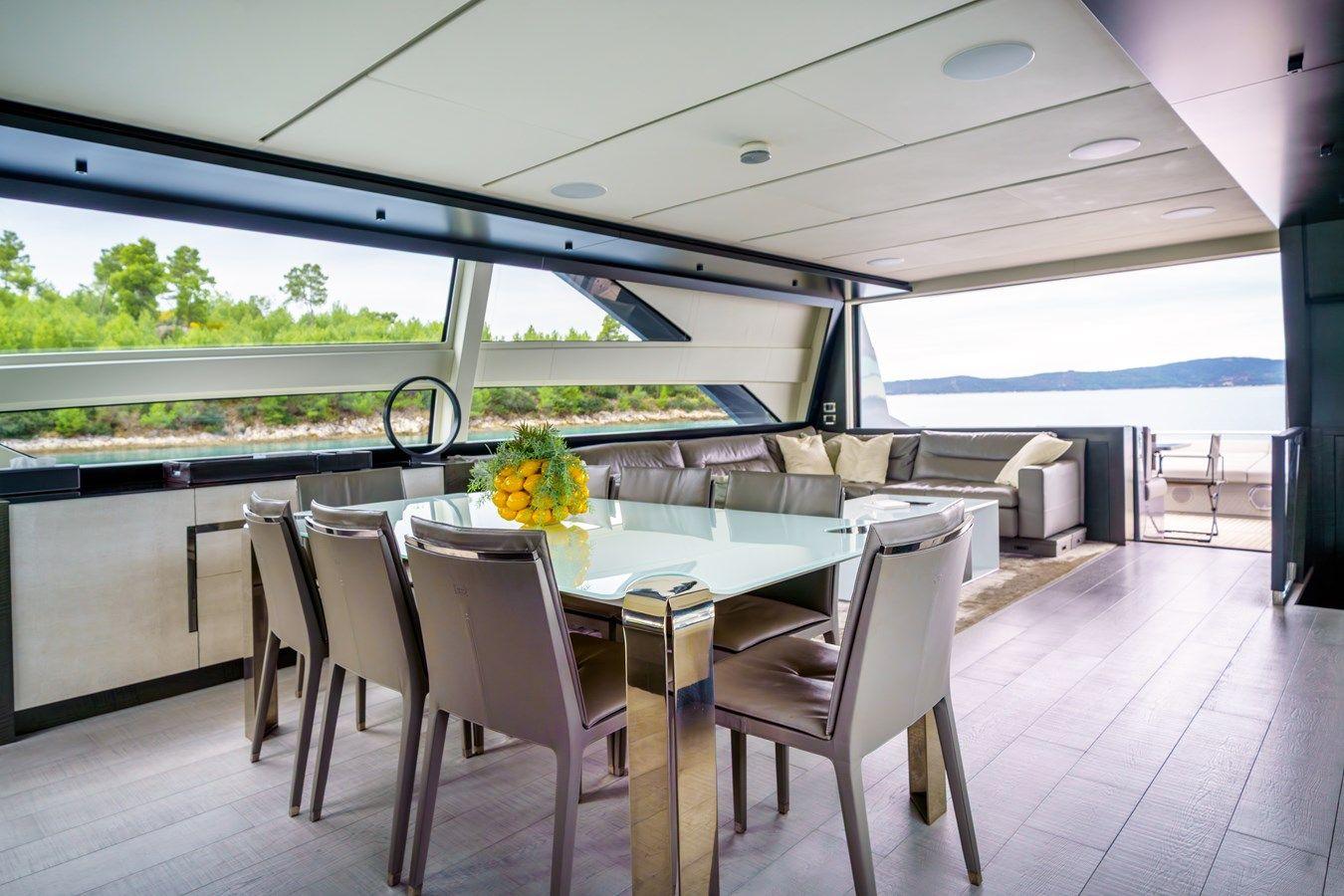 Buy a yacht MAVIS Pershing 9X