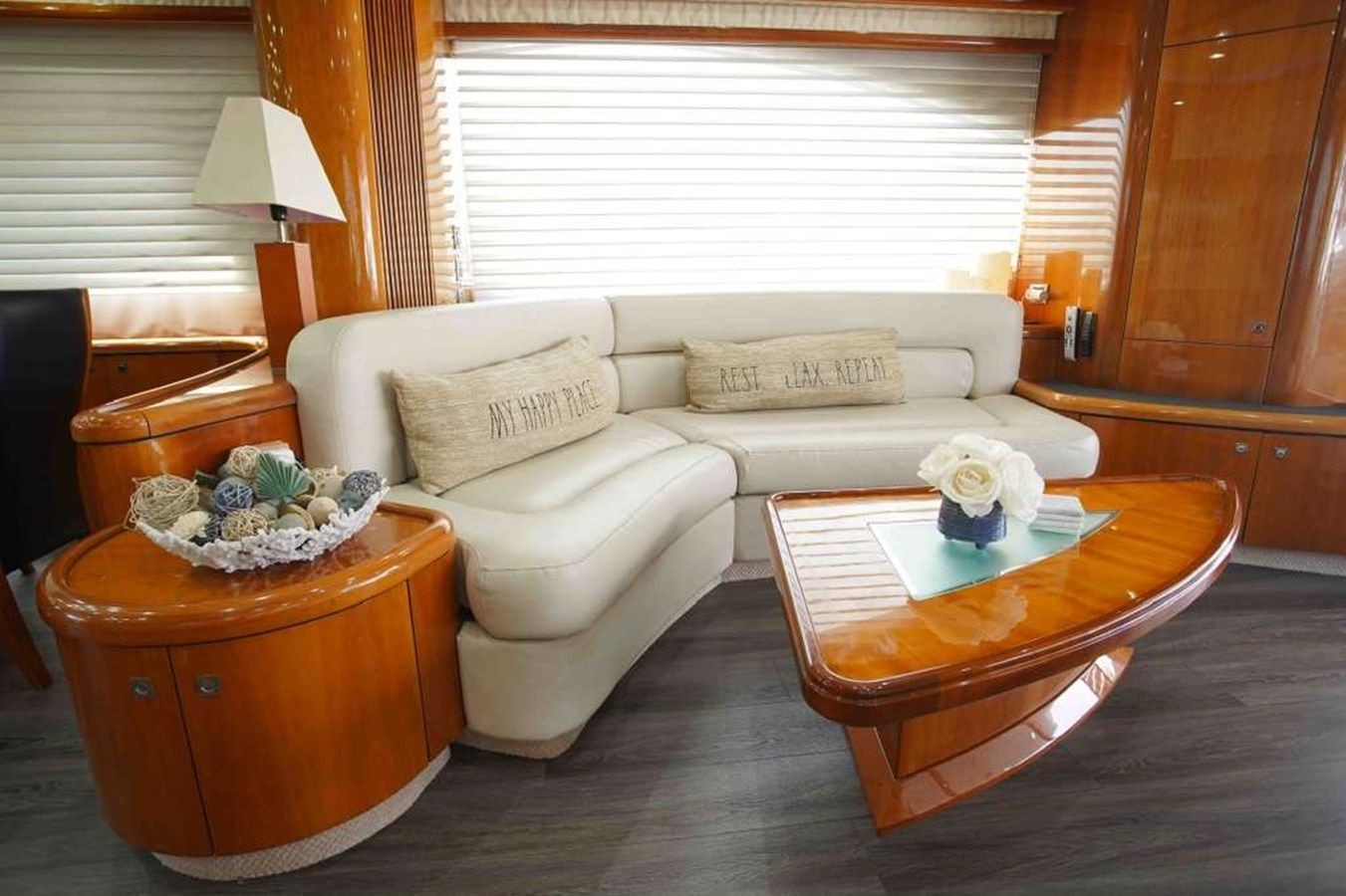 2006 Sunseeker Manhattan 'FINS UP' - Sunseeker yacht sale