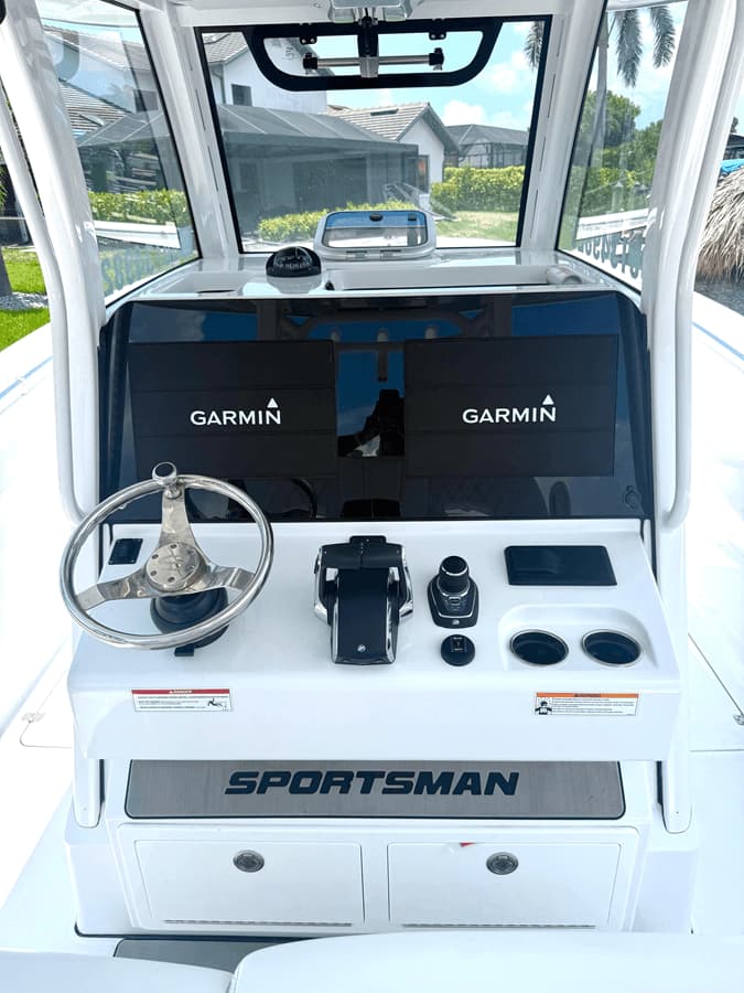 Buy a yacht Lunasea 32