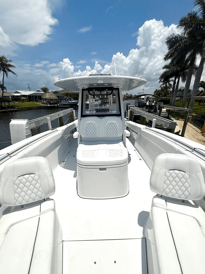 Buy a Lunasea 32 at Shestakov Yacht Sales