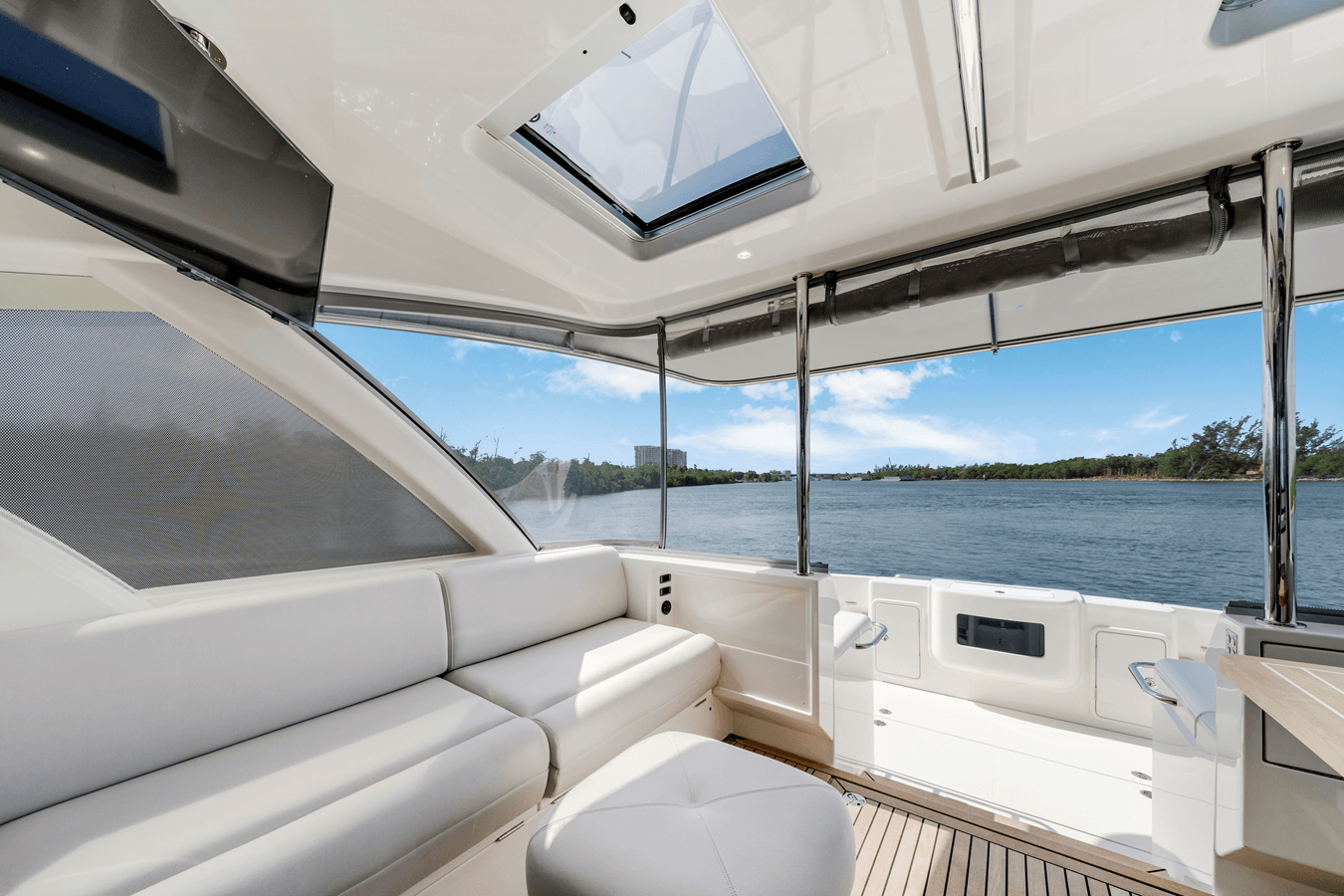 505 SUV - Riviera yacht sale