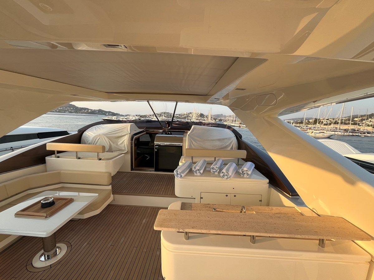 WHITE SWAN - Ferretti Yachts