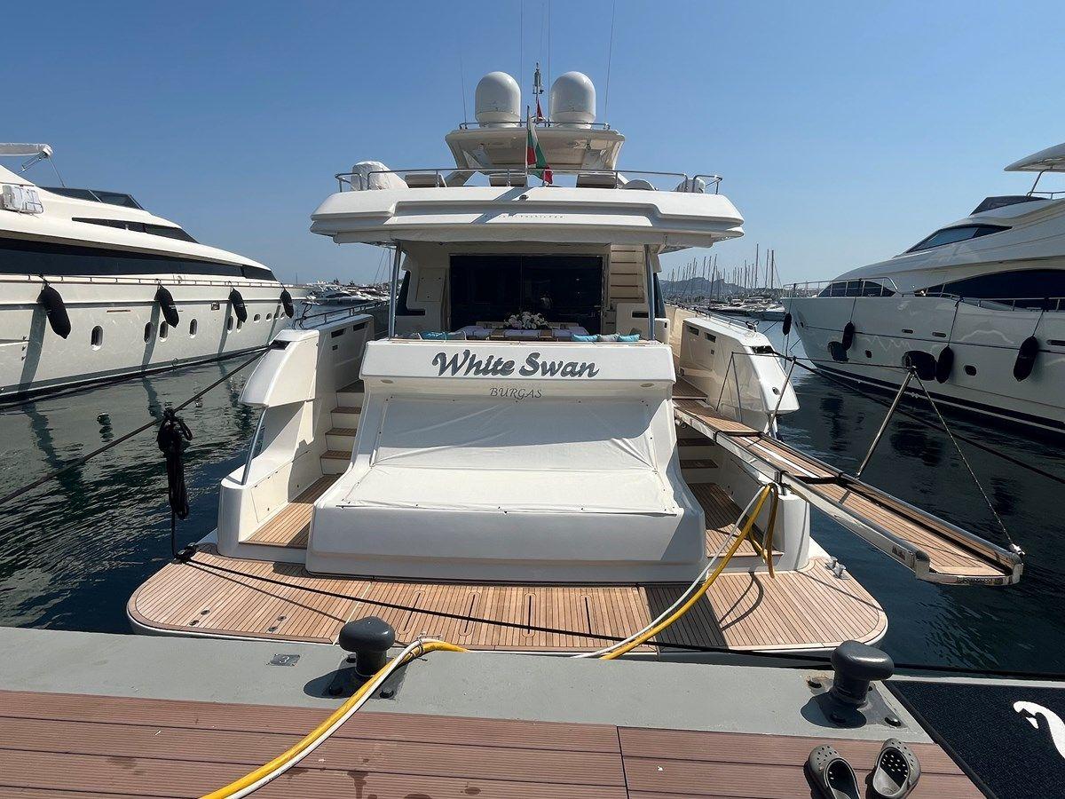 WHITE SWAN 95 yacht sale