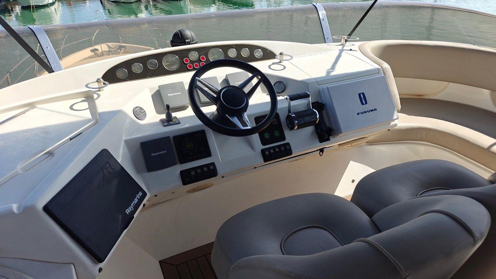 best yacht sales deals Princess 65 Flybridge 2003