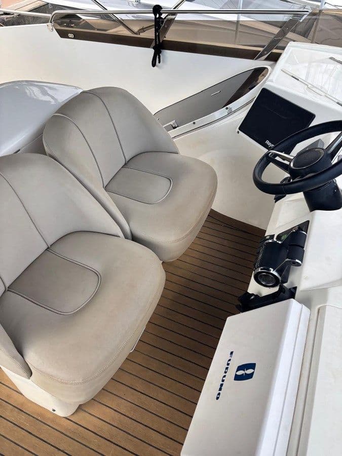 Buy a yacht Princess 65 Flybridge - PRINCESS