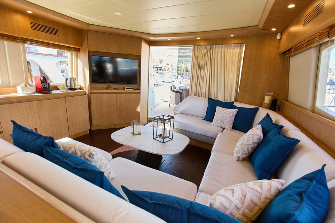 the best price on POBEDY I 2004