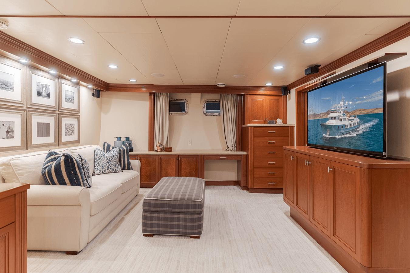 Купить яхту Huracan 1991 в Shestakov Yacht Sales