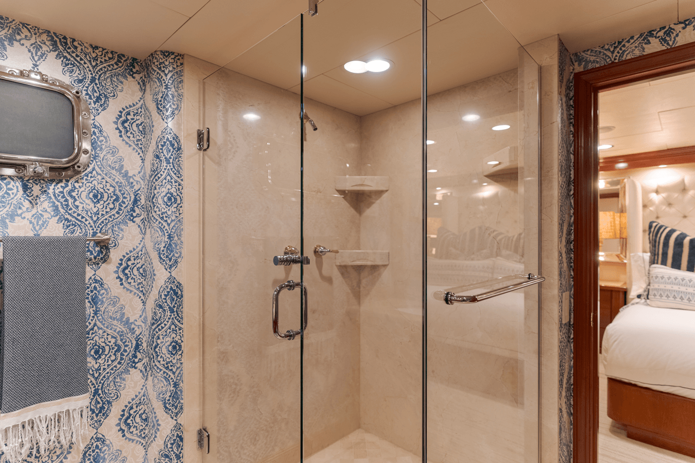 Купить яхту Huracan в Shestakov Yacht Sales