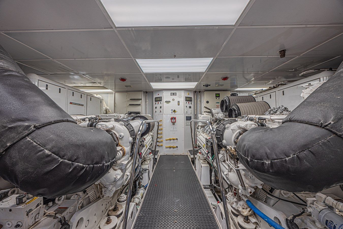 Buy a Cerca Trova - WESTPORT at Shestakov Yacht Sales
