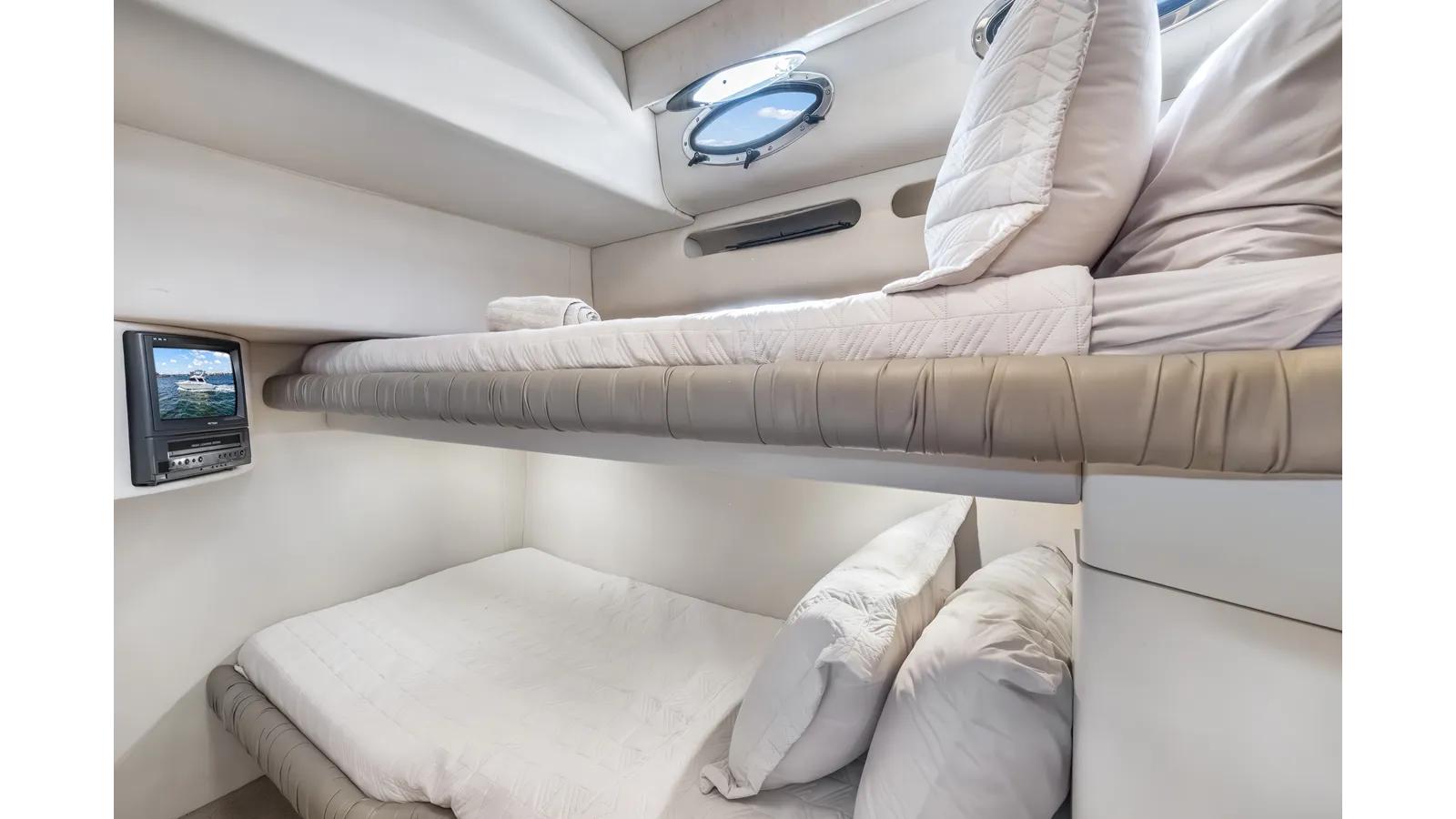 Buy a AQUA - SEA RAY at Shestakov Yacht Sales