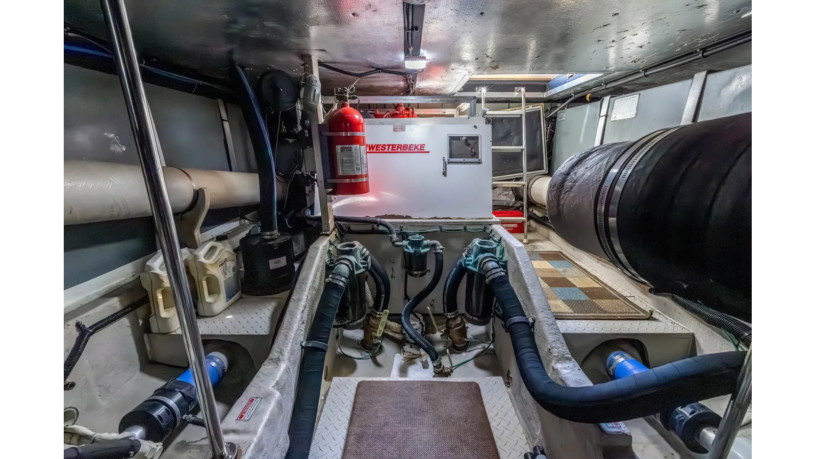 the best price on AQUA - SEA RAY