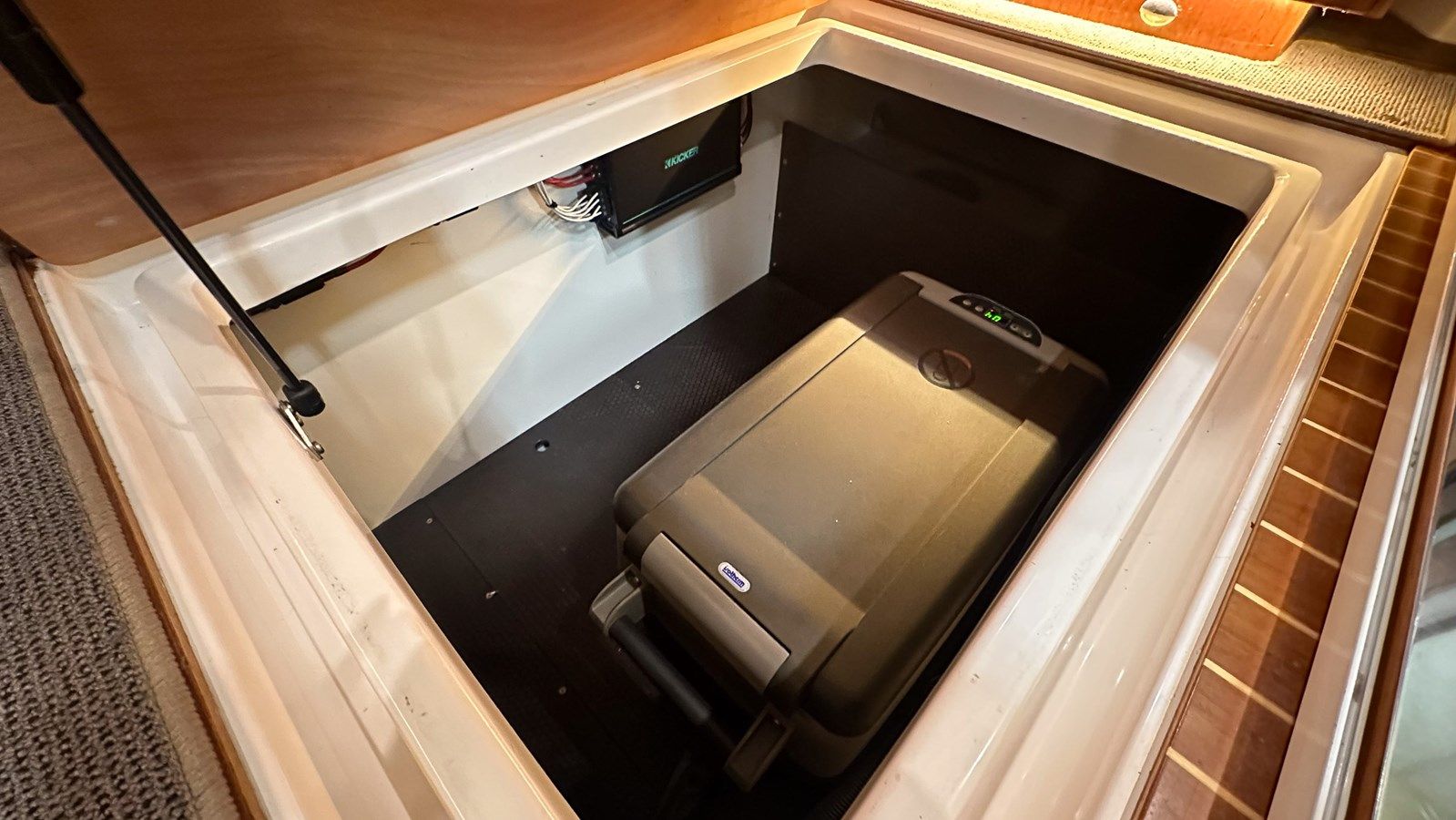 Стоимость яхты NIMBUS 42 NOVA - NIMBUS