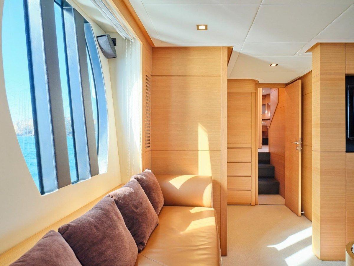 Buy a yacht MY NICKEL