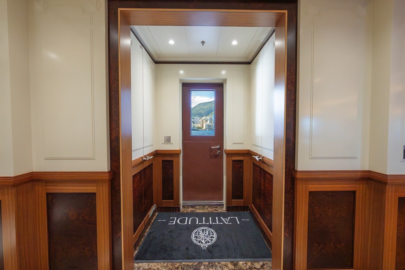 Лучшая цена на LATITUDE Custom Tri-Deck