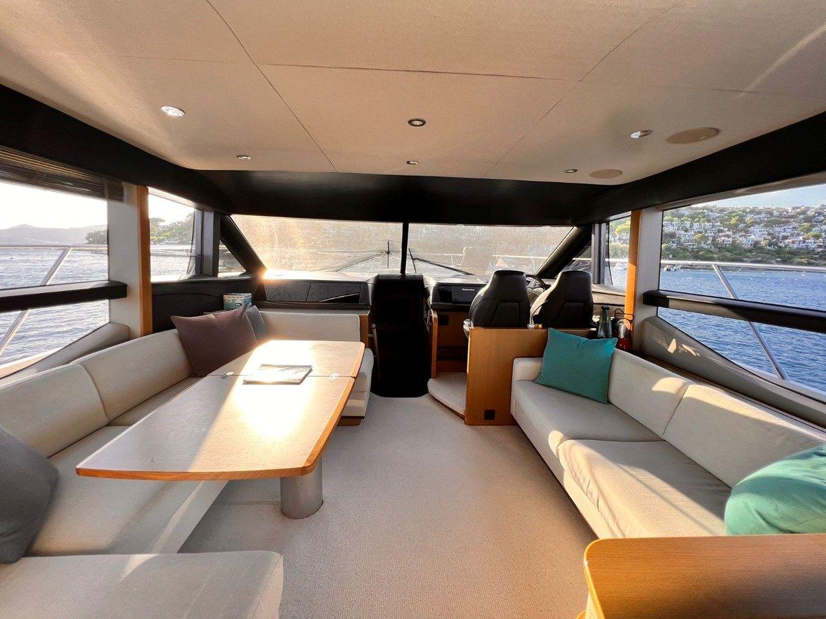 the best price on Prenses 52 ( 2015 ) 2015