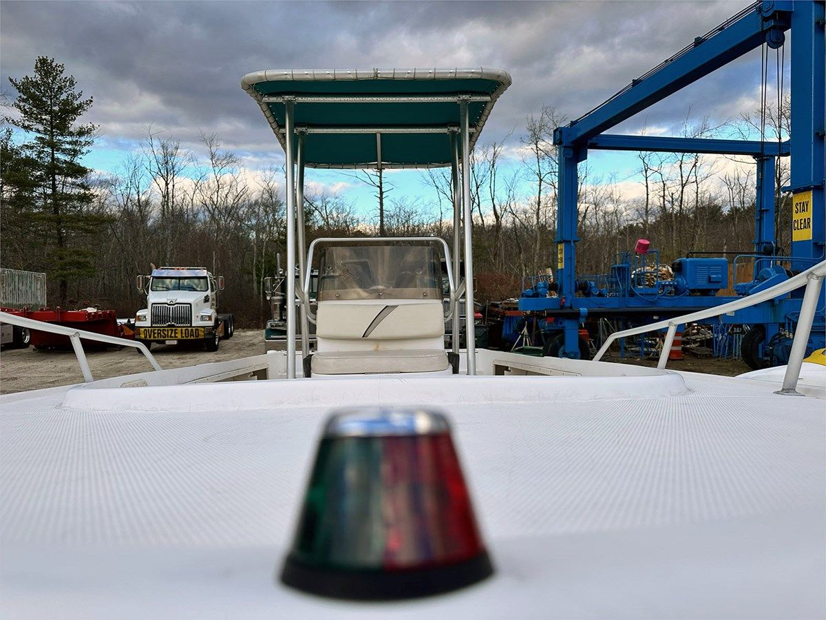 Buy a 20' Mako 2001 201 2001 at Shestakov Yacht Sales