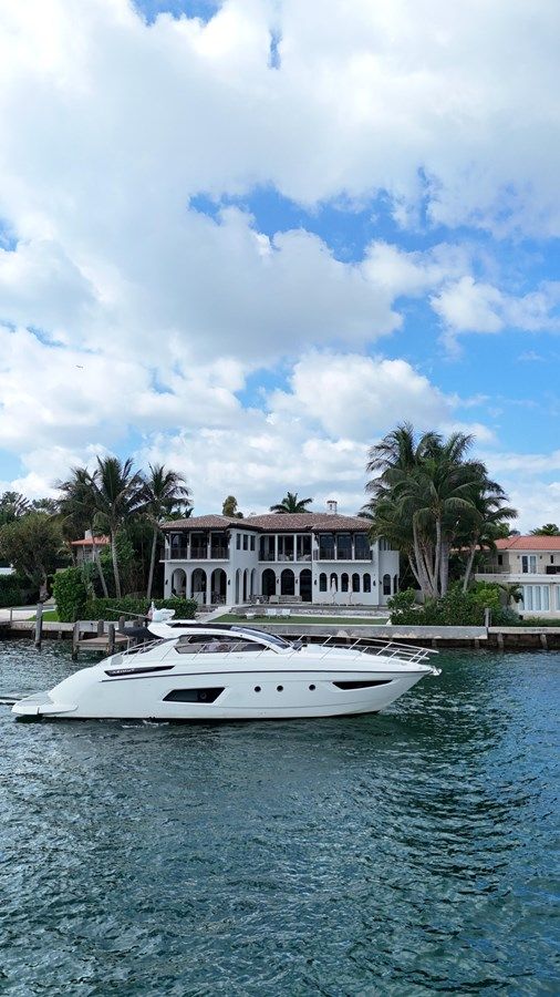 Buy a Azimut Atlantis 52 at Shestakov Yacht Sales