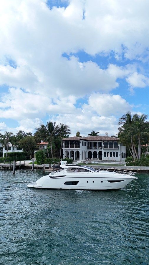 the best price on Azimut Atlantis