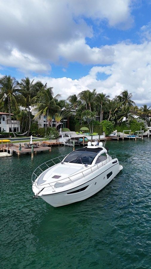 best yacht sales deals Azimut Atlantis 52