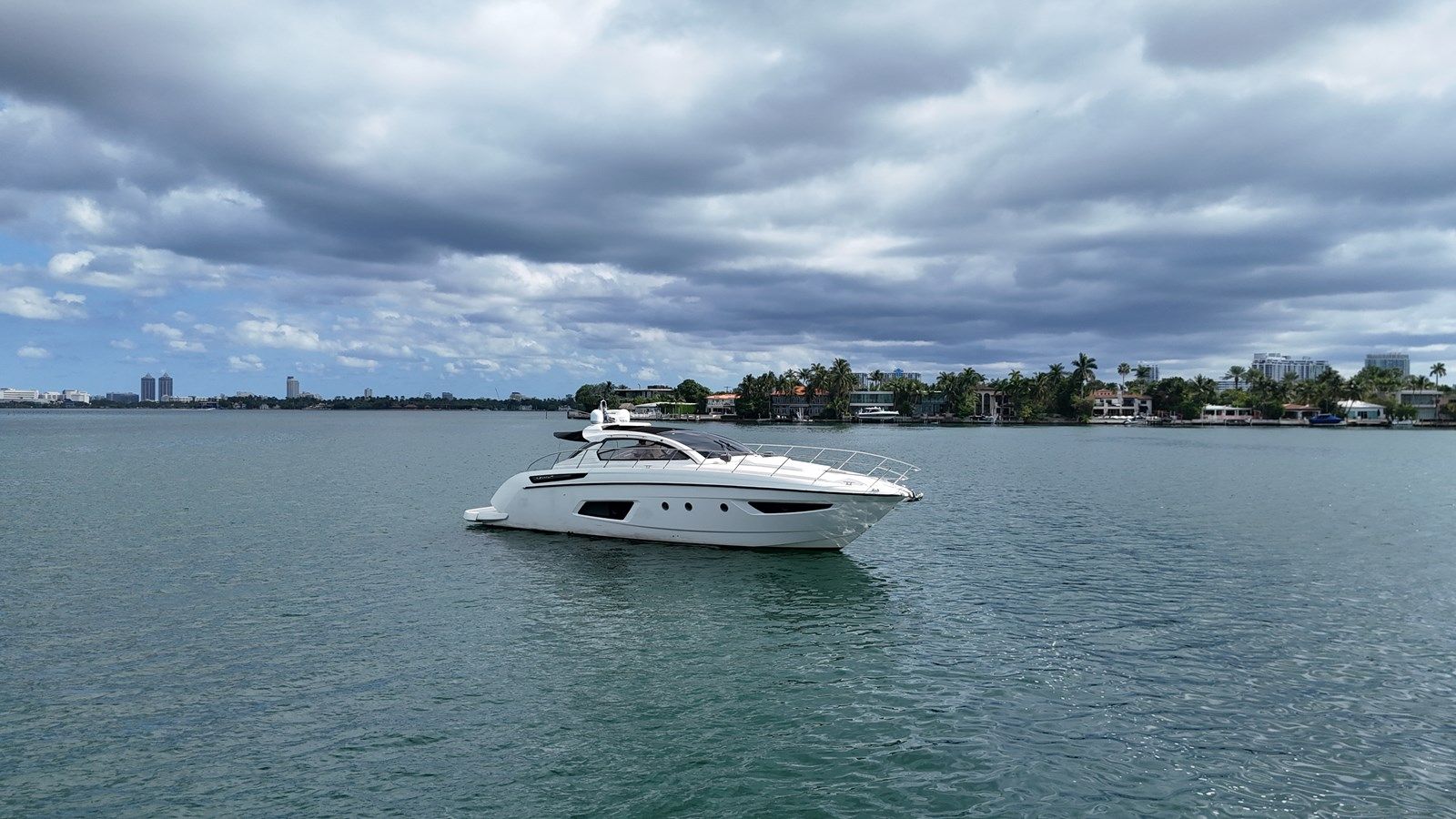 Buy a yacht Azimut Atlantis - Azimut Yachts