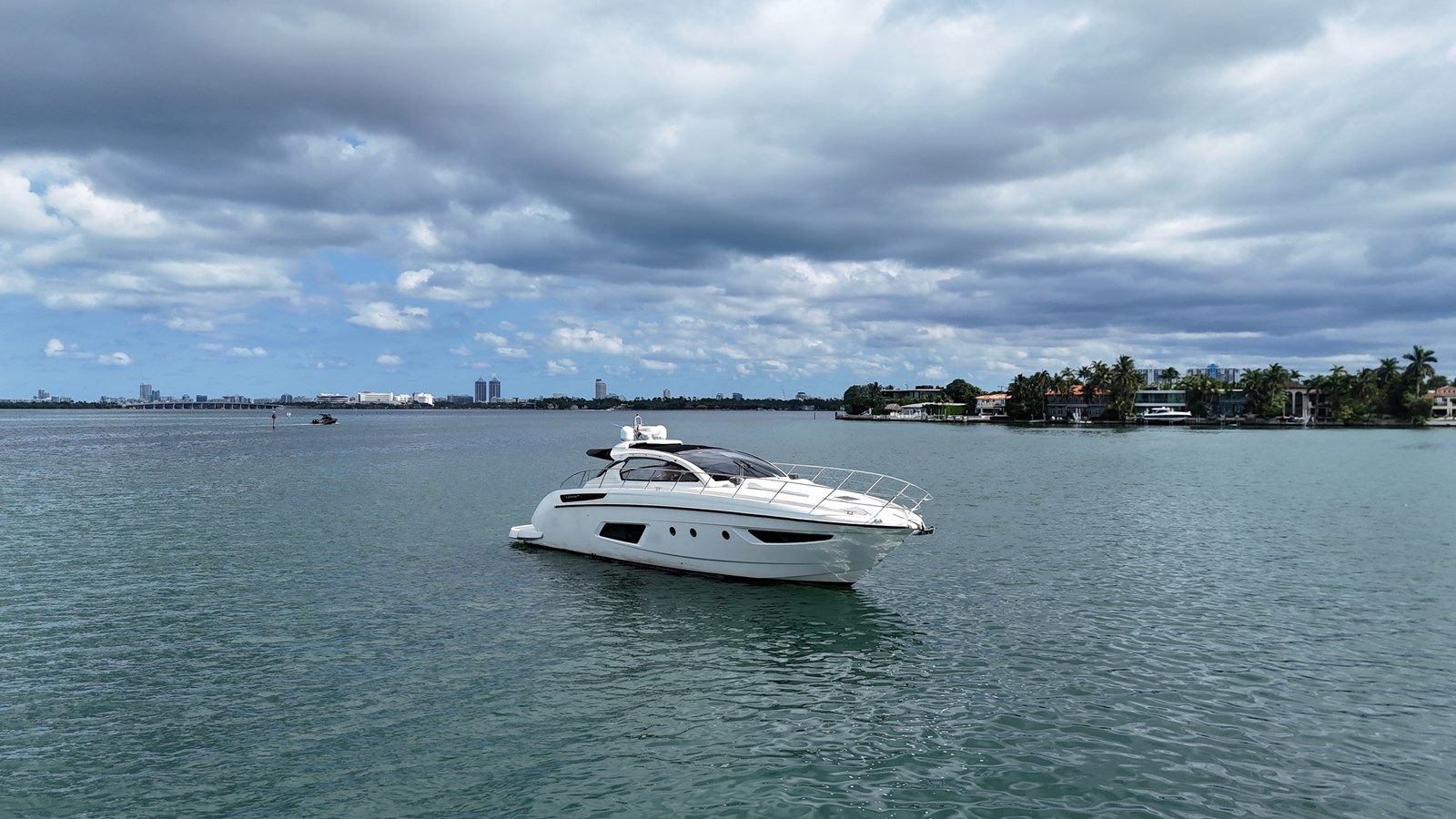 the best price on Azimut Atlantis - Azimut Yachts