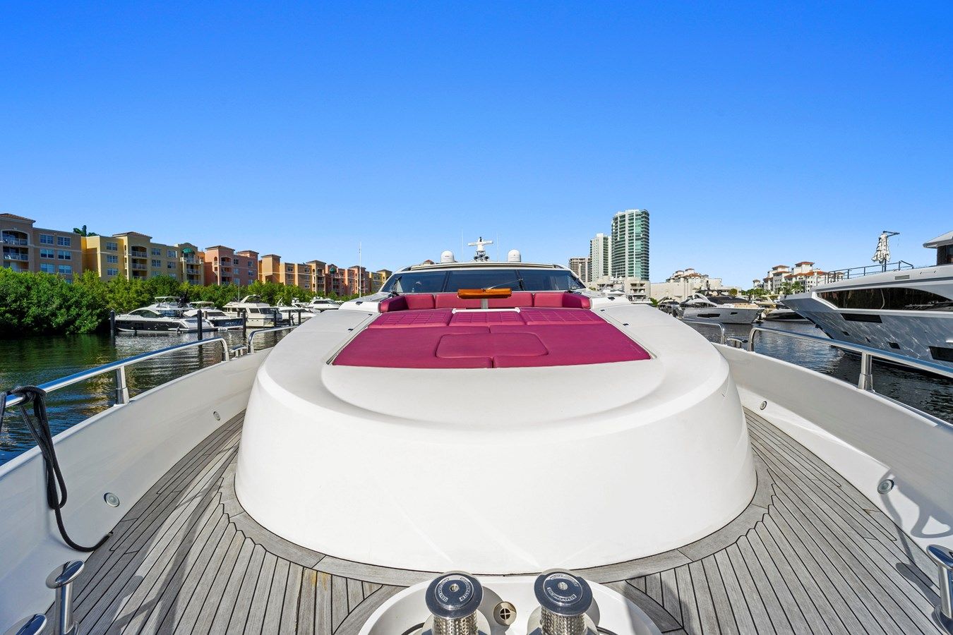 Купить яхту GBXSK84PRD13 2013 в Shestakov Yacht Sales