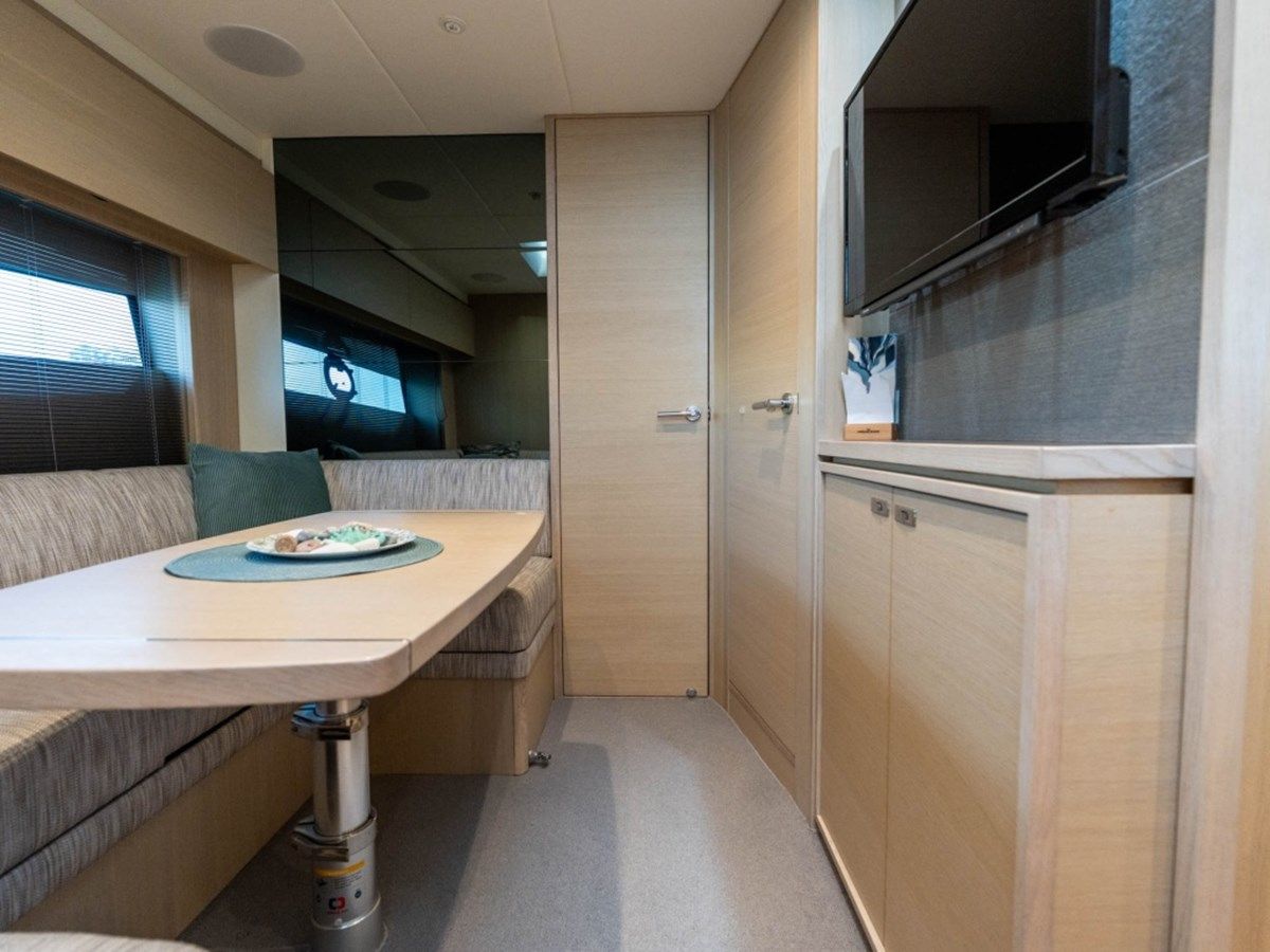 Стоимость яхты Princess V40 - PRINCESS