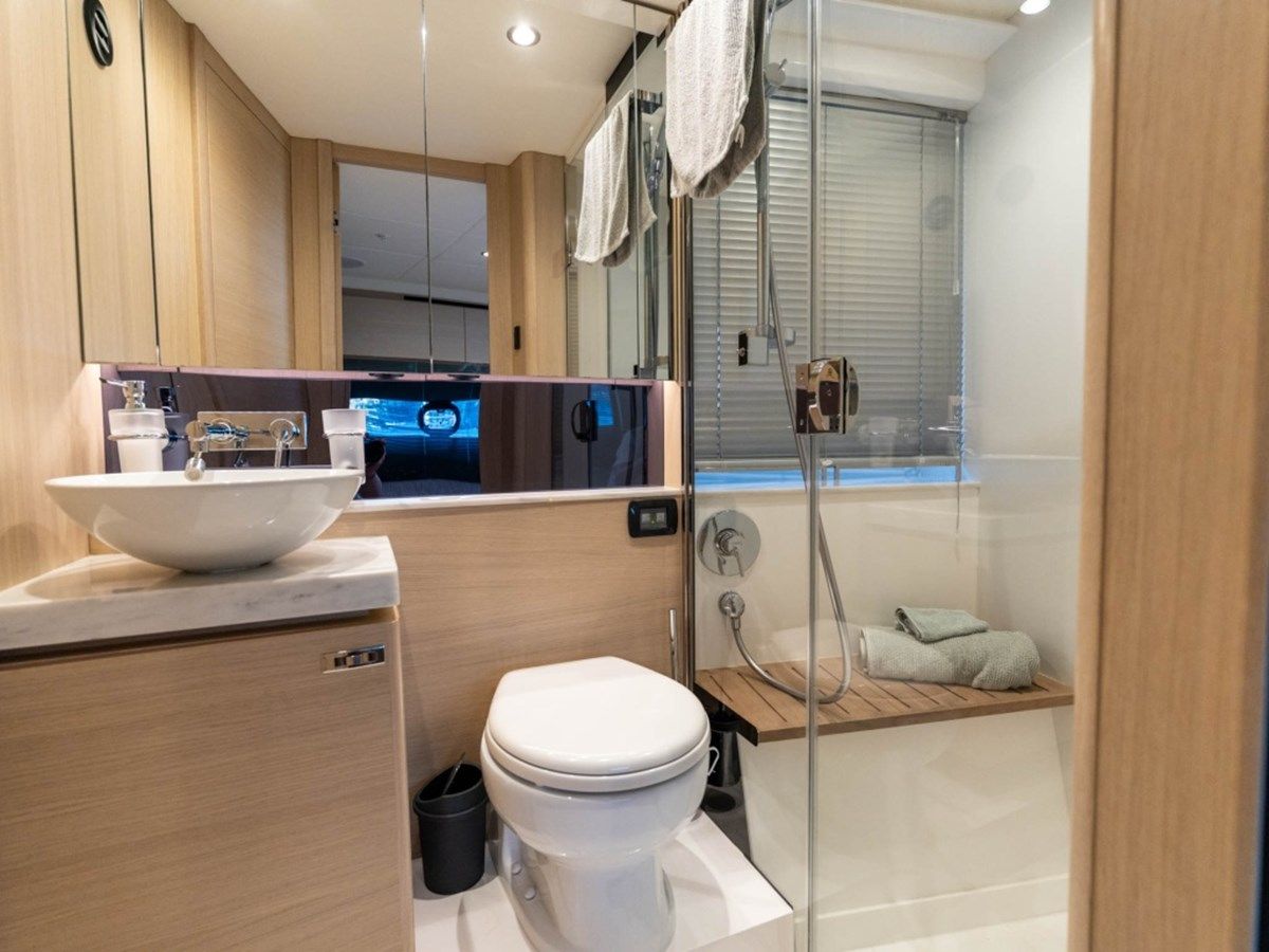 Стоимость яхты Princess V40