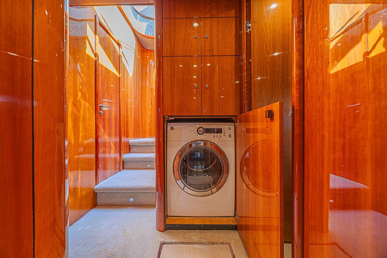 Buy a yacht BIG CHUBBY XL