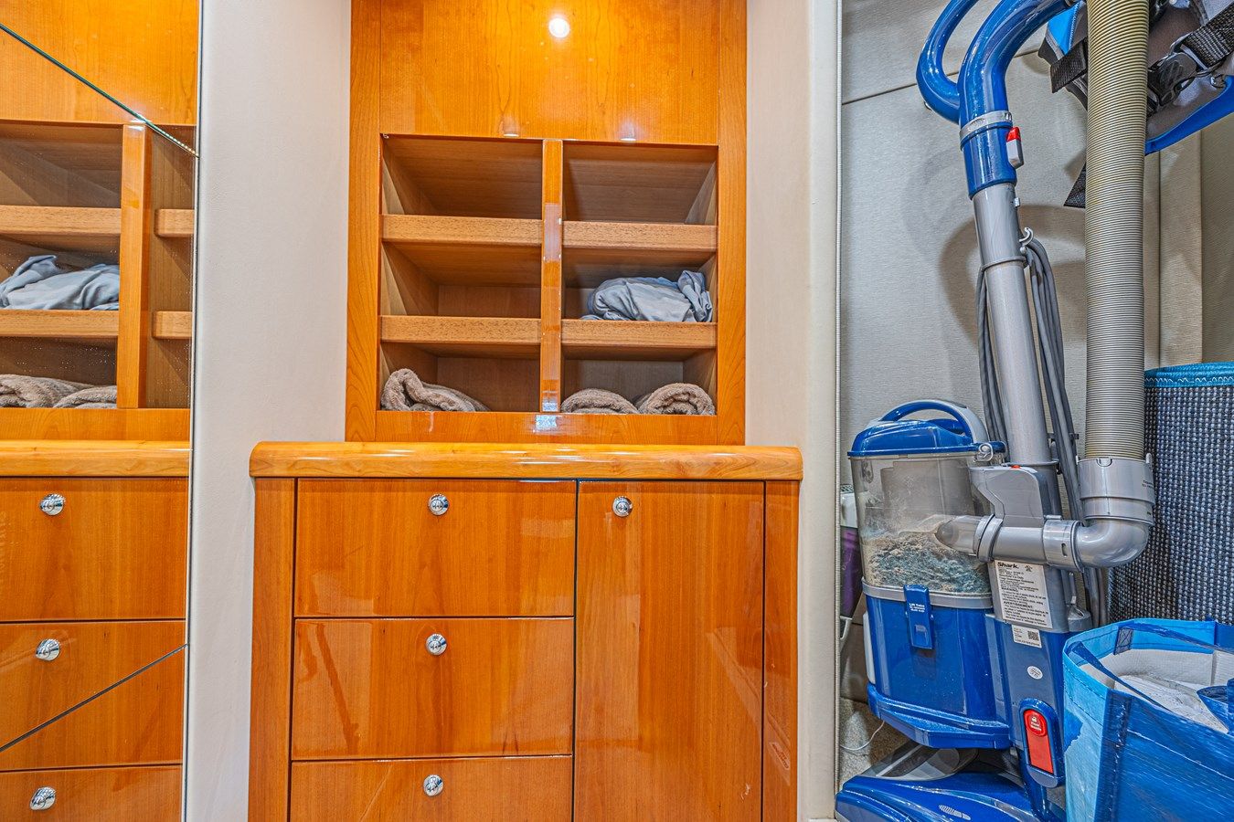 Buy a yacht BIG CHUBBY XL 75