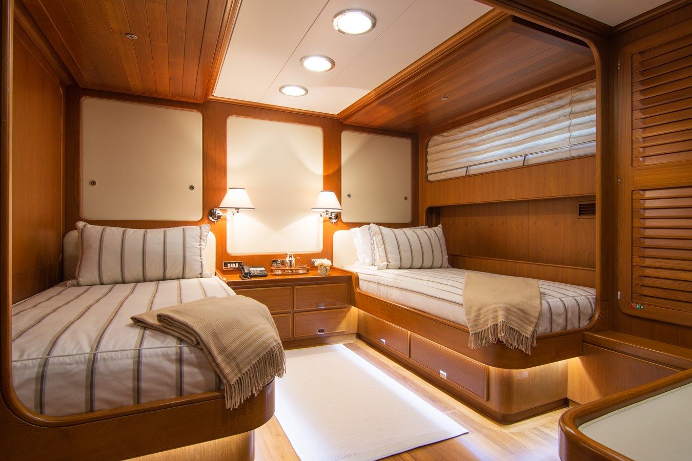 Продажа яхты ANTARA 151