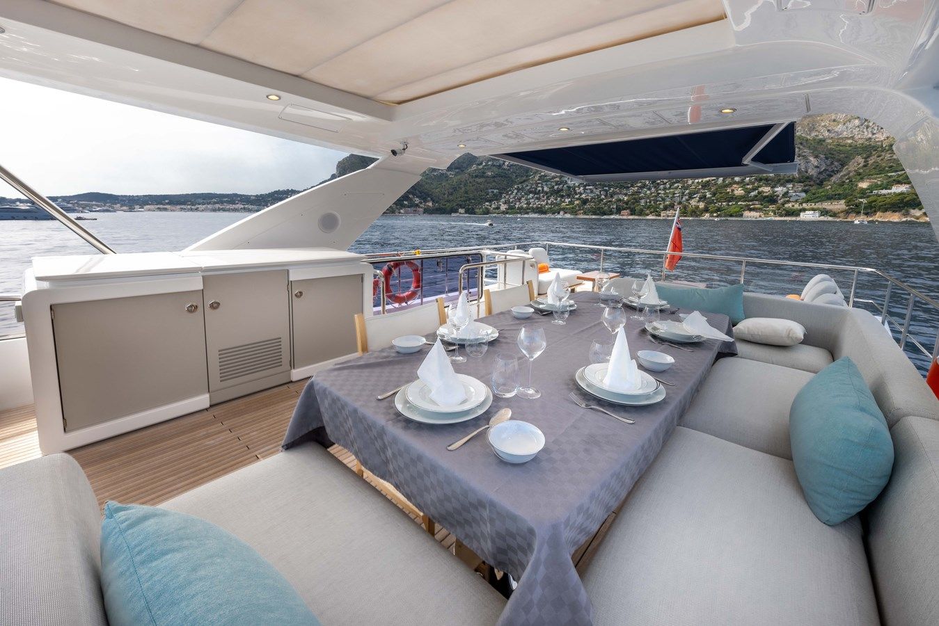 ATLANTIS - Azimut Yachts price