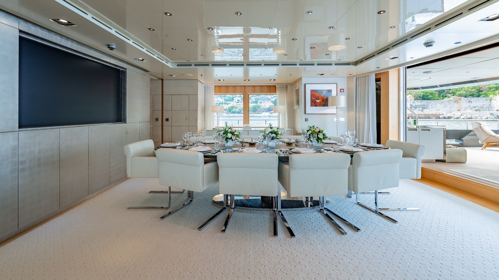 Купить яхту LOON в Shestakov Yacht Sales