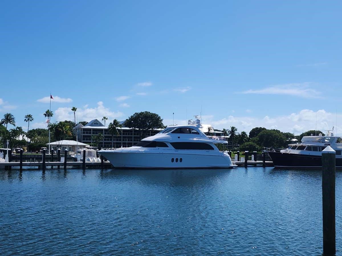 Buy a yacht SAPPHIRE - Hatteras
