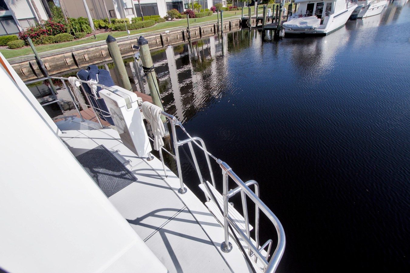 Лучшая цена на Moonlighter 44 Motor Yacht