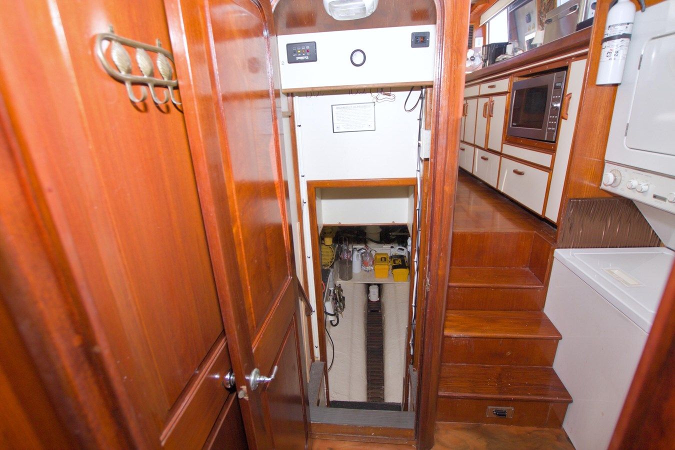 Купить яхту Moonlighter - GULFSTAR в Shestakov Yacht Sales