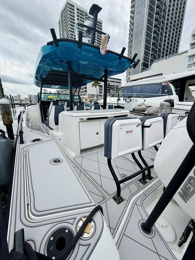 best yacht sales deals Out of the blue 37