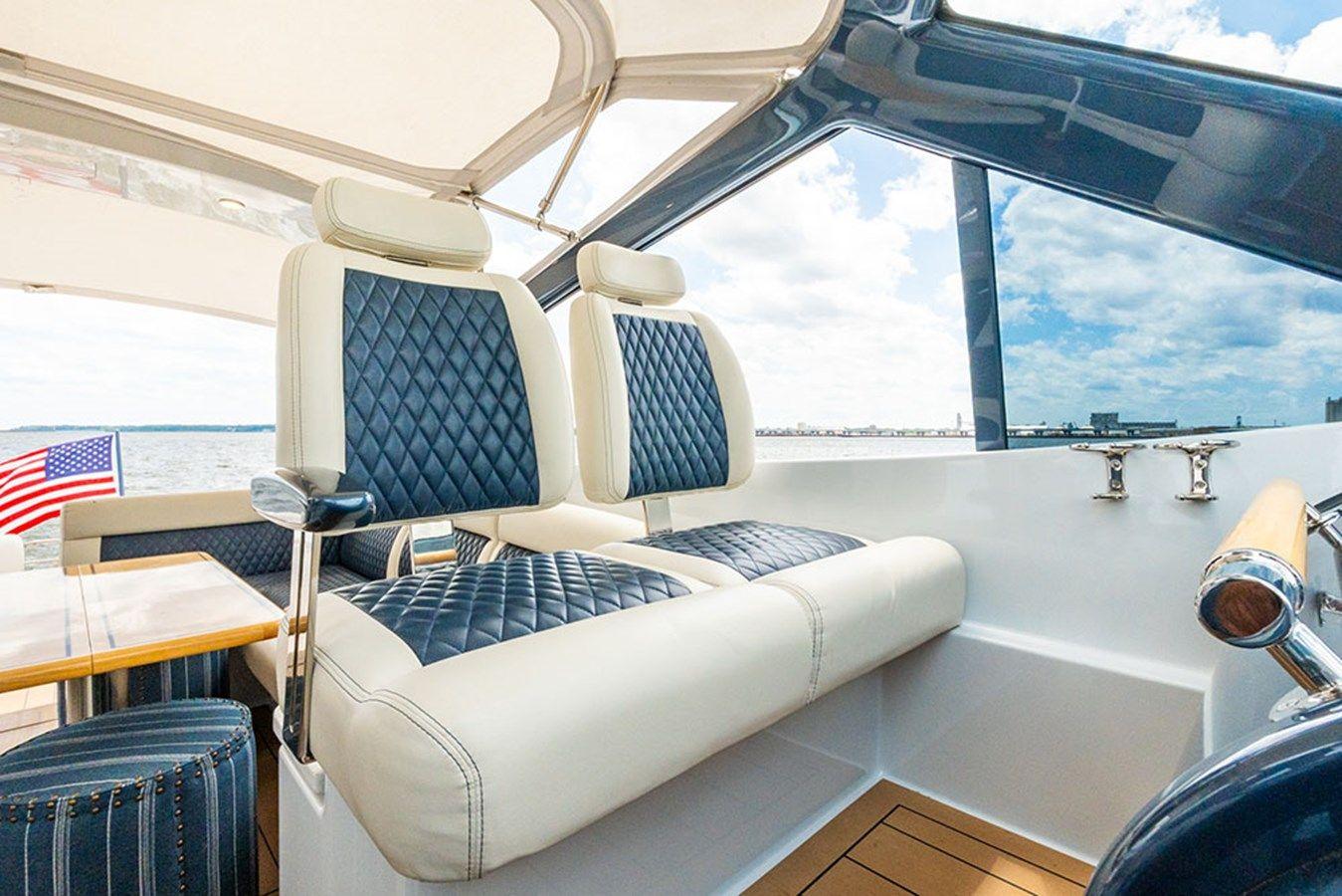 Купить яхту TCB - PALM BEACH в Shestakov Yacht Sales