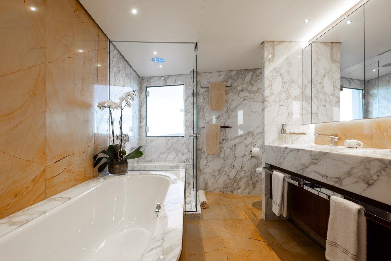 Buy a GRAYCLIFFS 2016 at Shestakov Yacht Sales