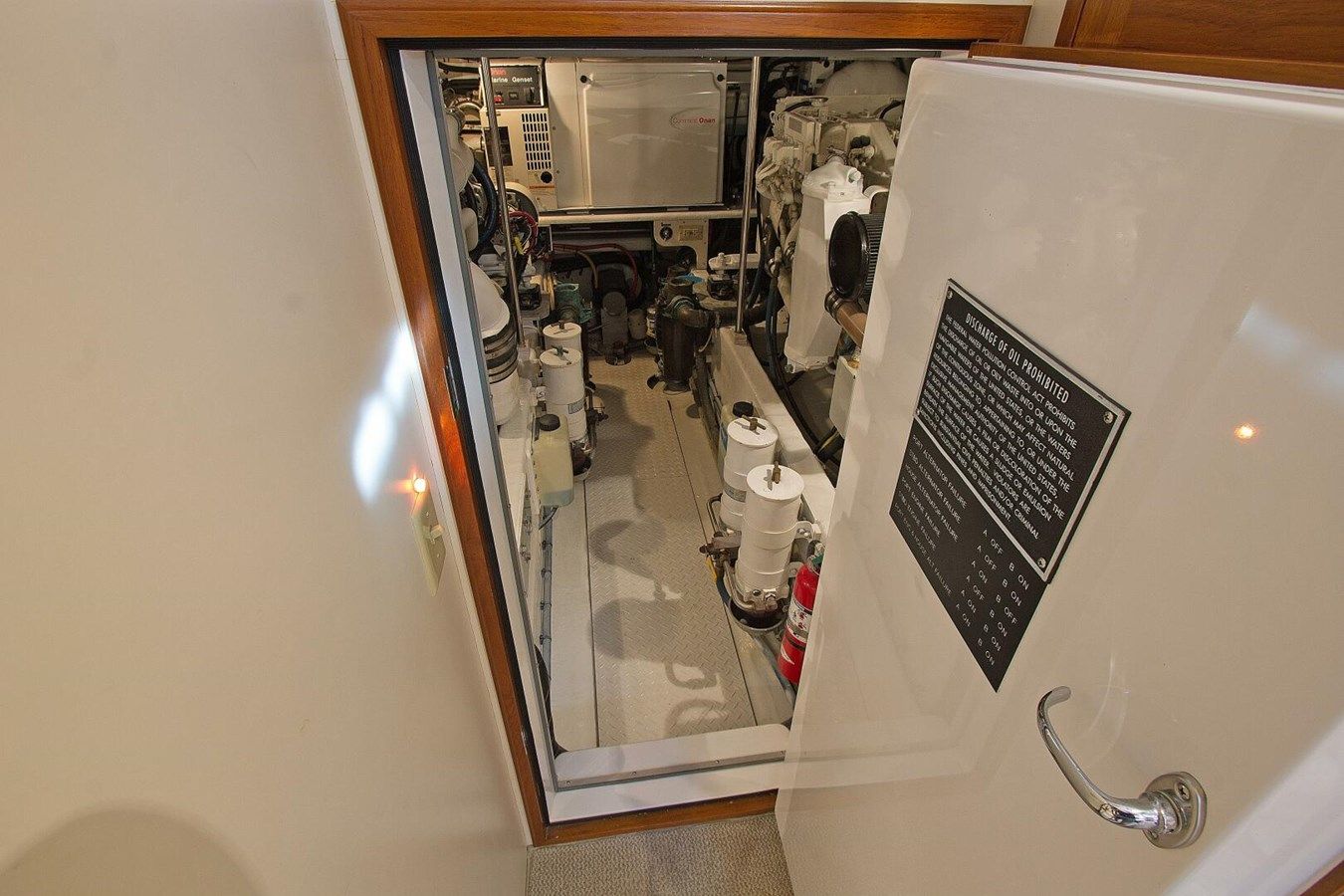 best yacht sales deals JUST RIGHT 2004