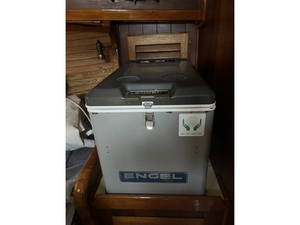 best yacht sales deals SOLITON PHOENIX