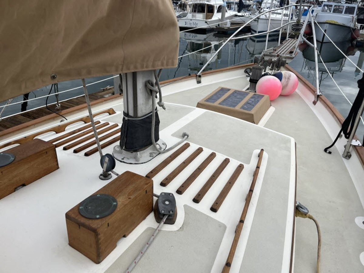 best yacht sales deals SOLITON PHOENIX 1977