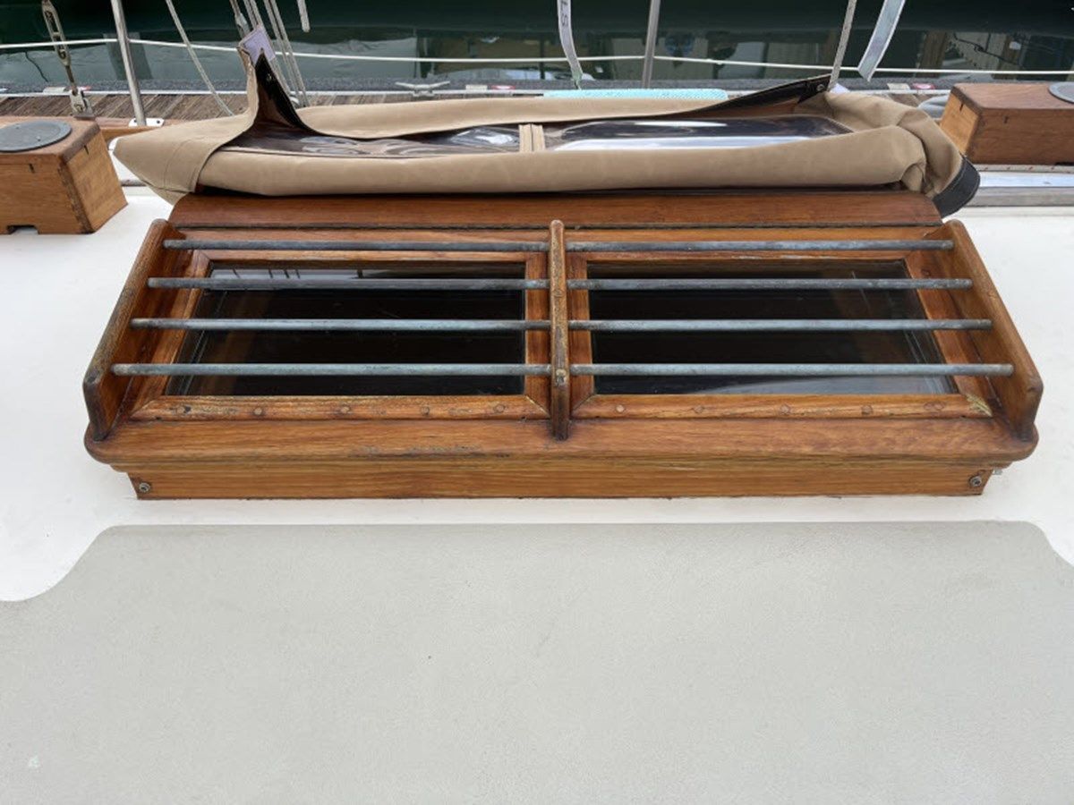 best yacht sales deals SOLITON PHOENIX A38