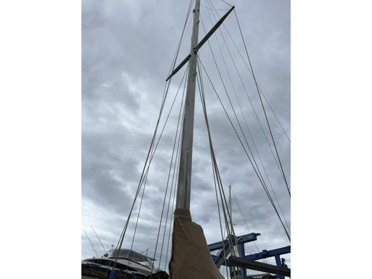 SOLITON PHOENIX 1977 yacht sale