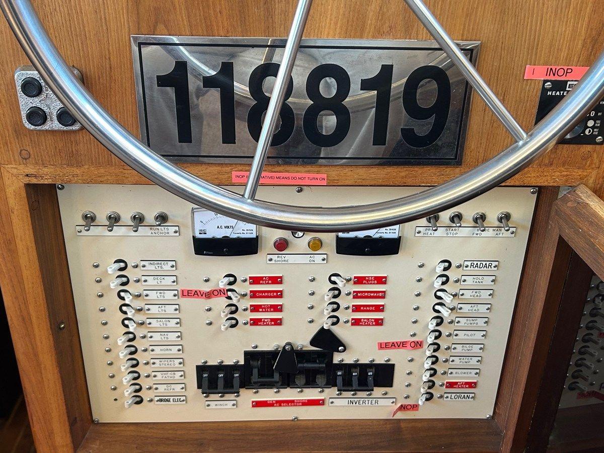 Buy a SEA PAUSE at Shestakov Yacht Sales